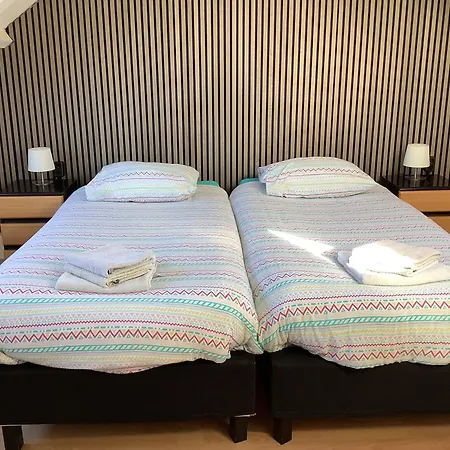Apartment Zomerhuis Zwart *